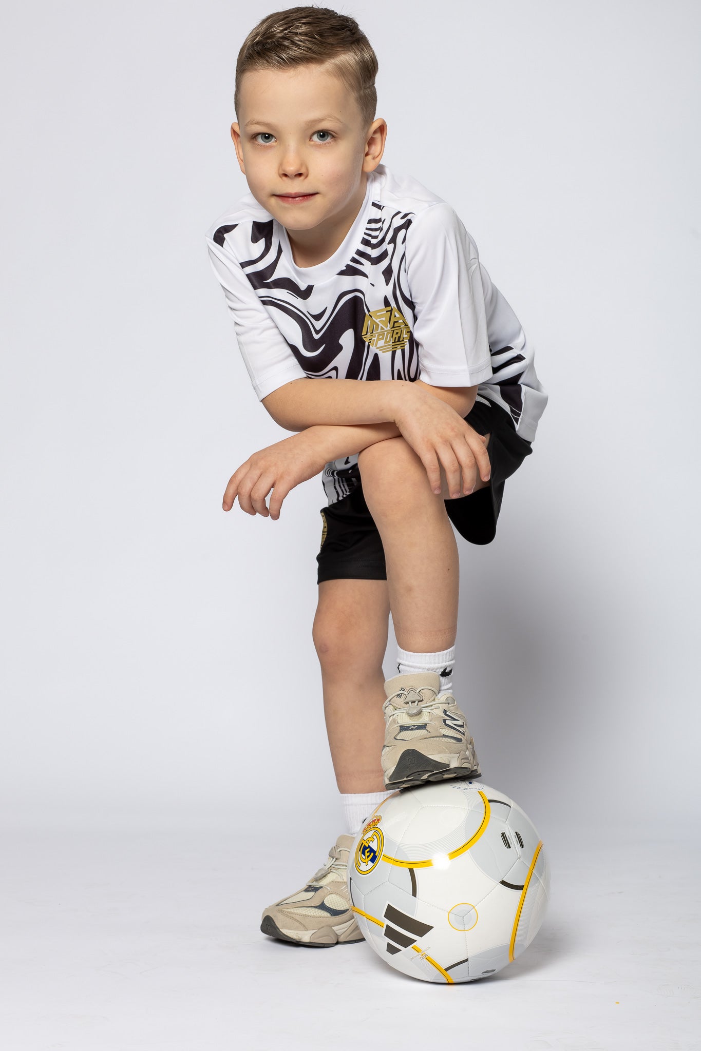 SPORT SET T-SHIRT + SHORTS